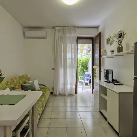 Lägenhet Spacious Flat Surrounded By Nature - Beahost *