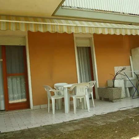 Spacious Flat Surrounded By Nature - Beahost Apartment *
